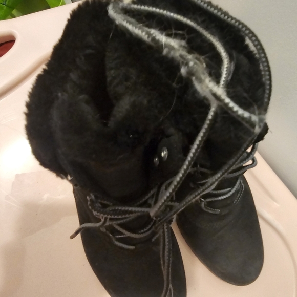 Timberland boots black with fur 8.5 - Picture 5 of 5